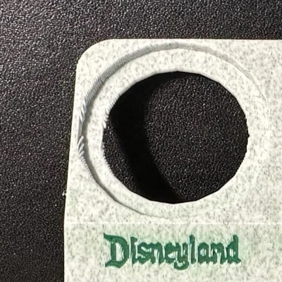 Kệ/Giá Đỡ Huy Hiệu/Đồng Xu Disneyland Anaheim x 3