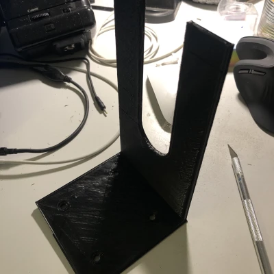 Thử nghiệm góc giữ cho máy khoan pin