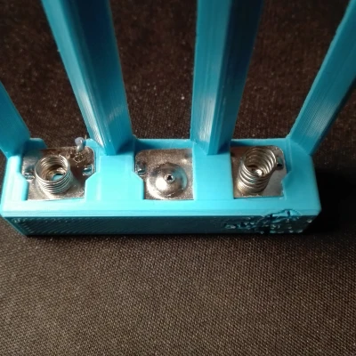 Vỏ pin 3x 18650 cho QX7 kèm miếng đệm pin zin