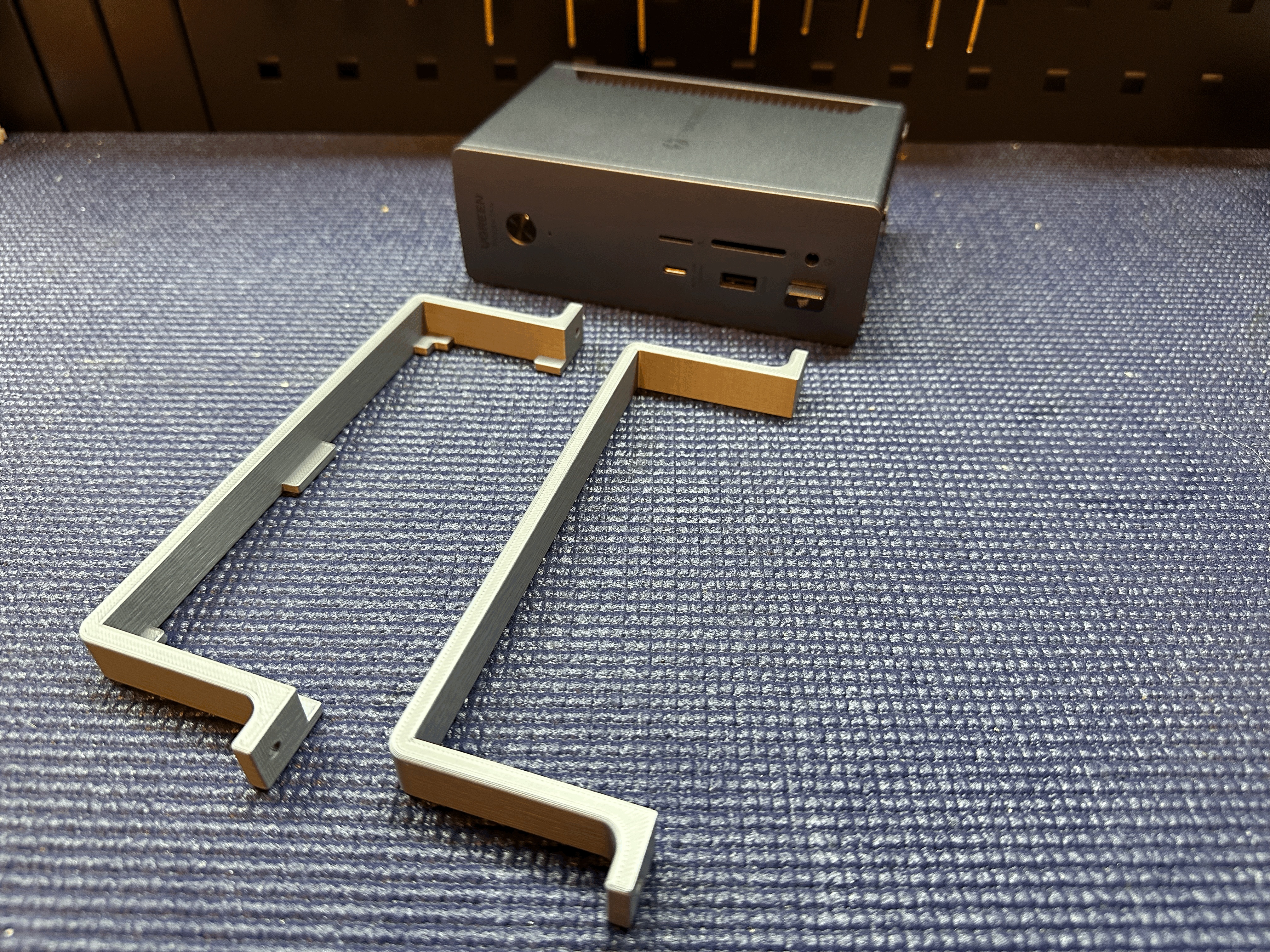 Giá Đỡ UGREEN Revodok Max