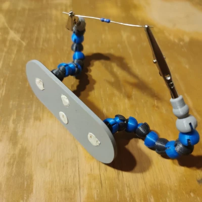 Cái Kẹp Ba Chân Cho Kẹp Cá Sấu