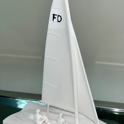 Mô hình thuyền buồm Flying Dutchman