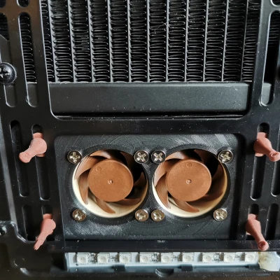 Đế gắn quạt tản nhiệt cho vỏ máy tính PC