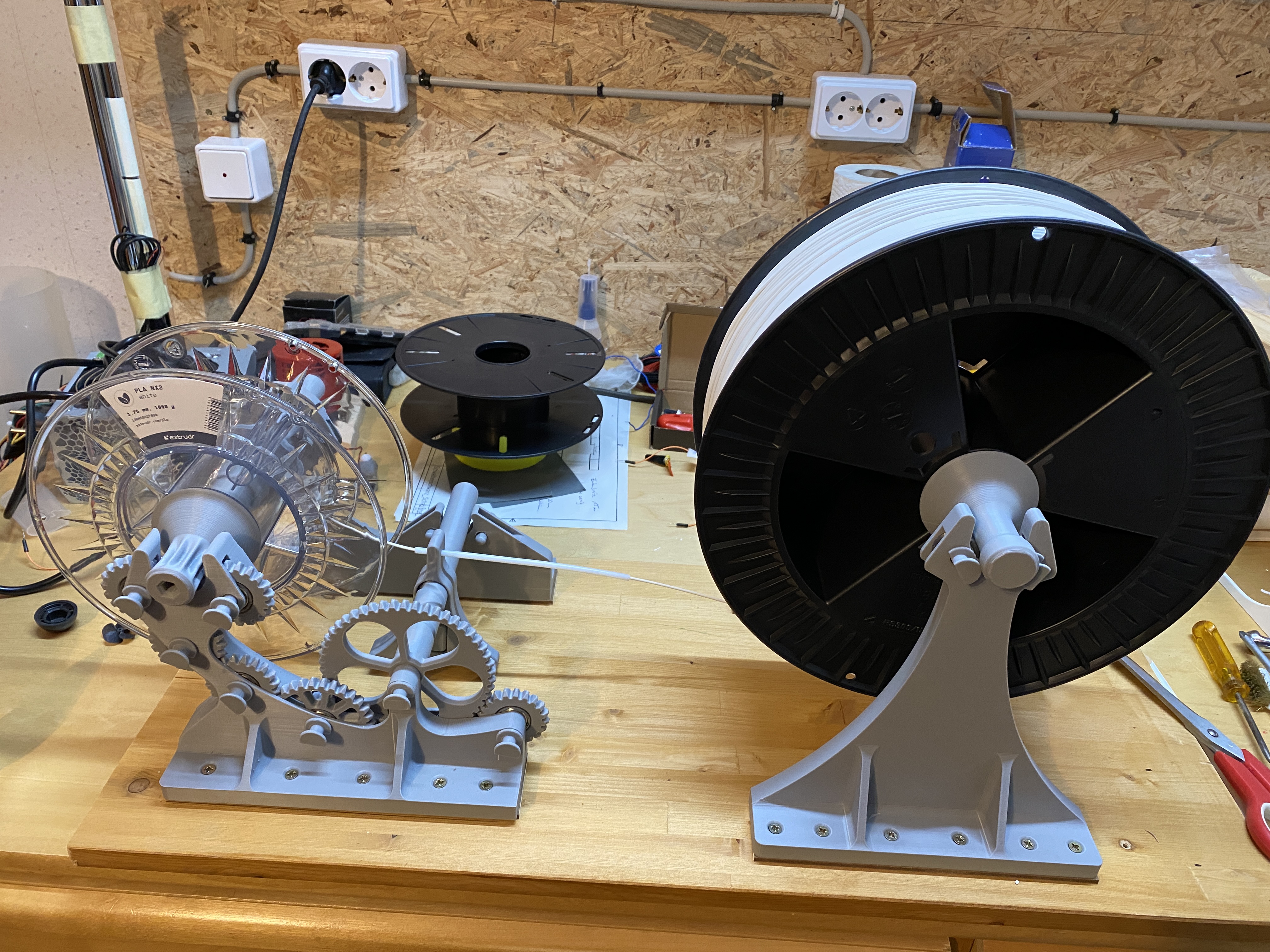 Máy Cuốn Dây Cước Cho Cuộn 2.5 Kg