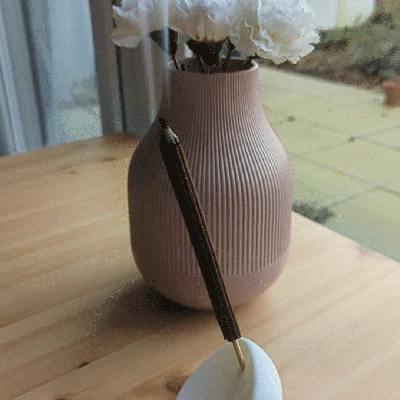 Chân Nhang Hình Mặt Trăng