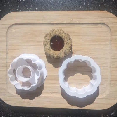 Khuôn Cắt Bánh Quy Hai Lớp / Linzer Keksausstecher