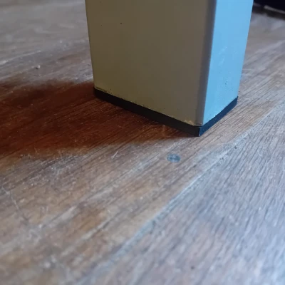 Chụp chân bàn // Nắp bọc chân bàn màu đen