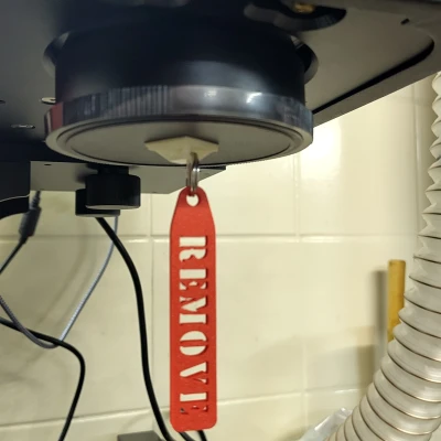 Thẻ "Remove before Flight" cho Nắp Che Ống Kính Máy Laser Fiber