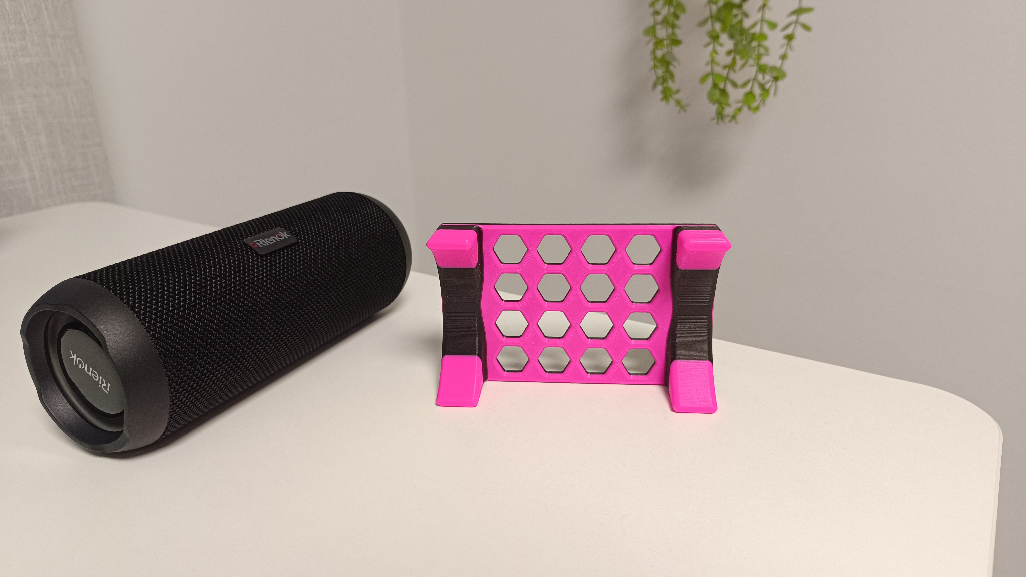 Đế Giữ Loa Bluetooth RIENOK