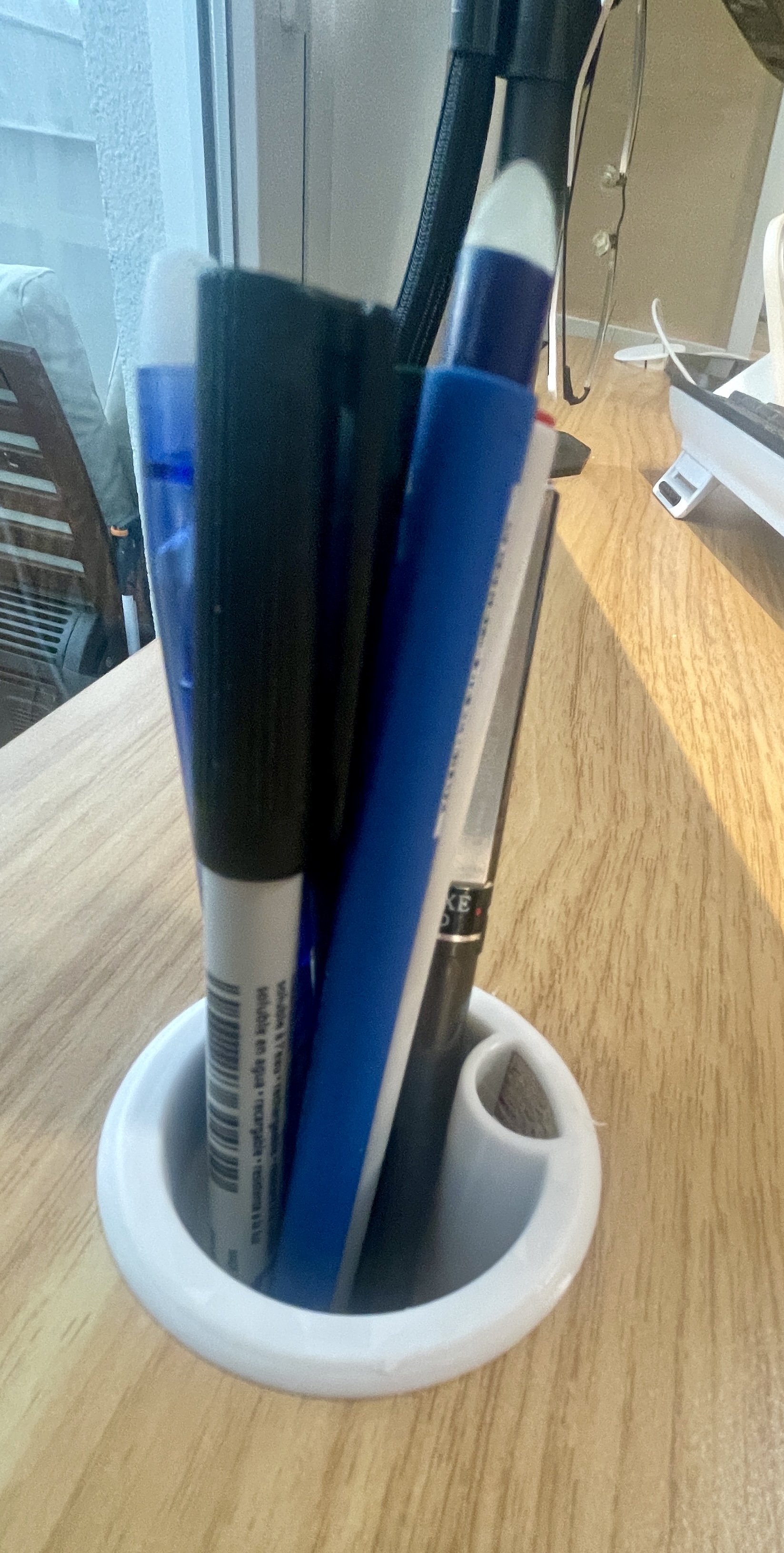 Cốc Bút Cắm Lỗ Bàn 50mm