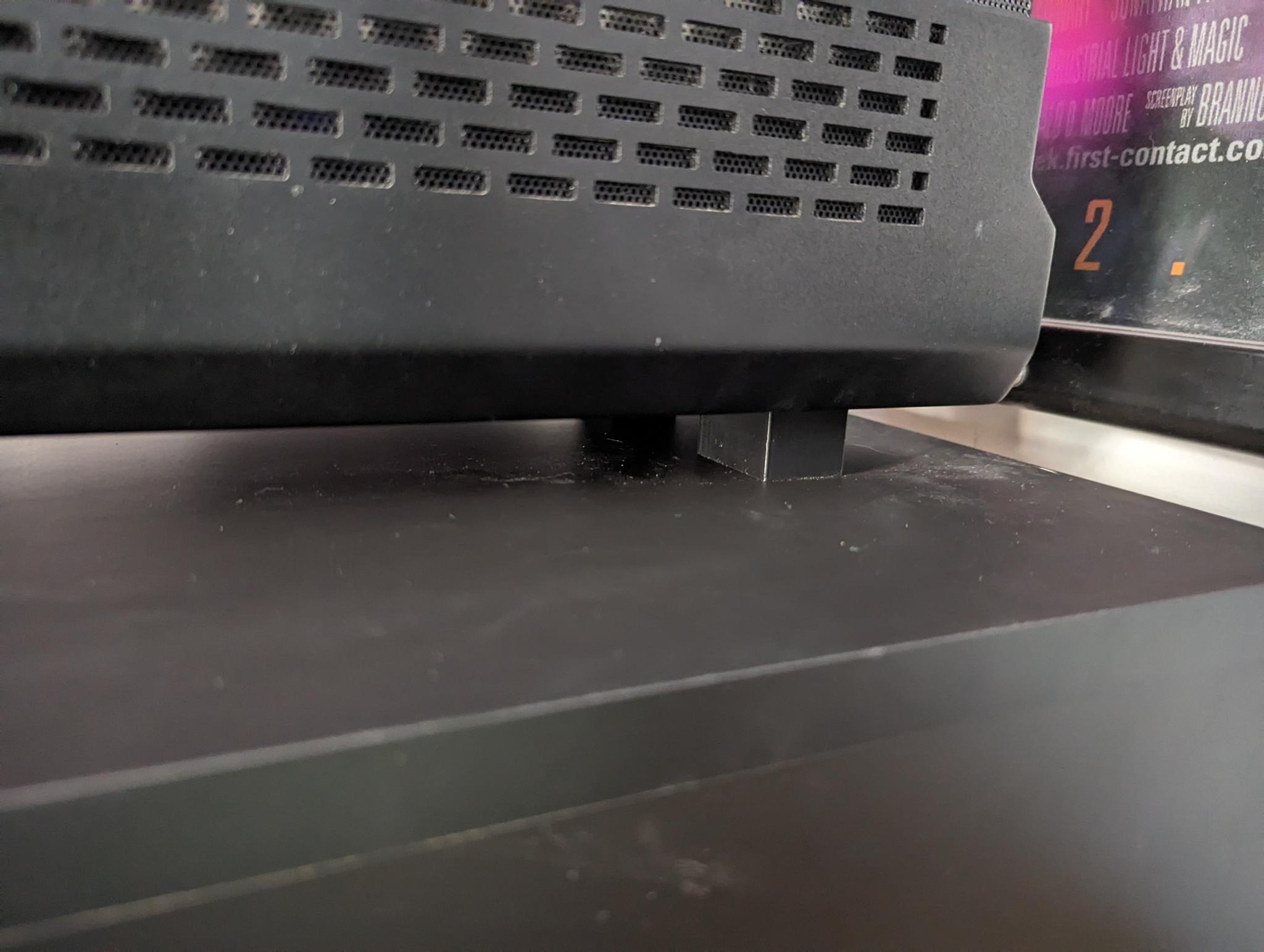 Chân Nâng Case Phanteks Evolv Shift XT