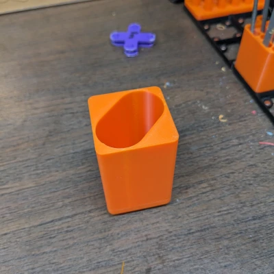 Hộp Đựng Pin 1x1 Gridfinity Cho Máy Hàn Weller