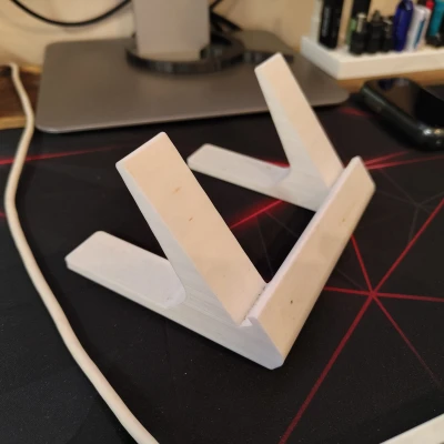 Giá Đỡ Máy Tính Bảng