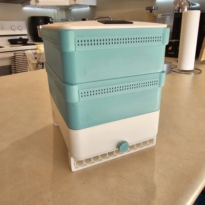 Thùng ủ giun dạng Module - Phiên bản sửa đổi Worm Fortress 360 có chống bọ giẻ giẻ