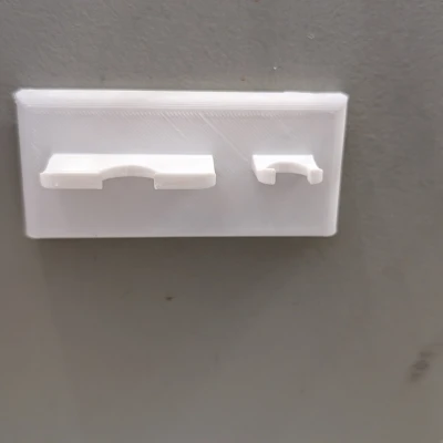 Giá đỡ bàn chải đánh răng và dao cạo