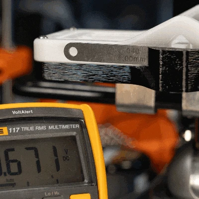 Cảm Biến Dịch Chuyển