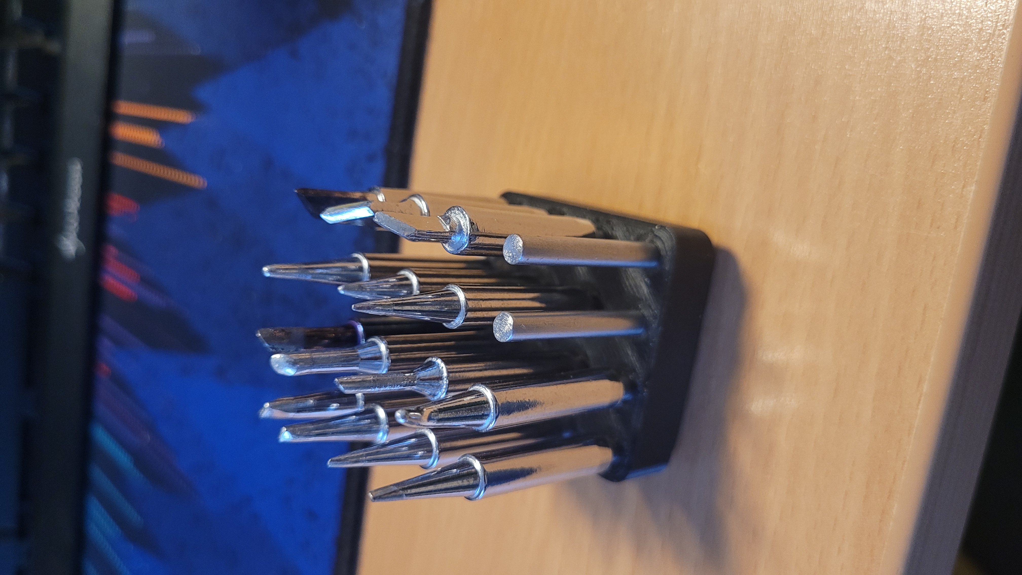 Kệ Đựng 16 Đầu Mỏ Hàn Gridfinity 900 m-t