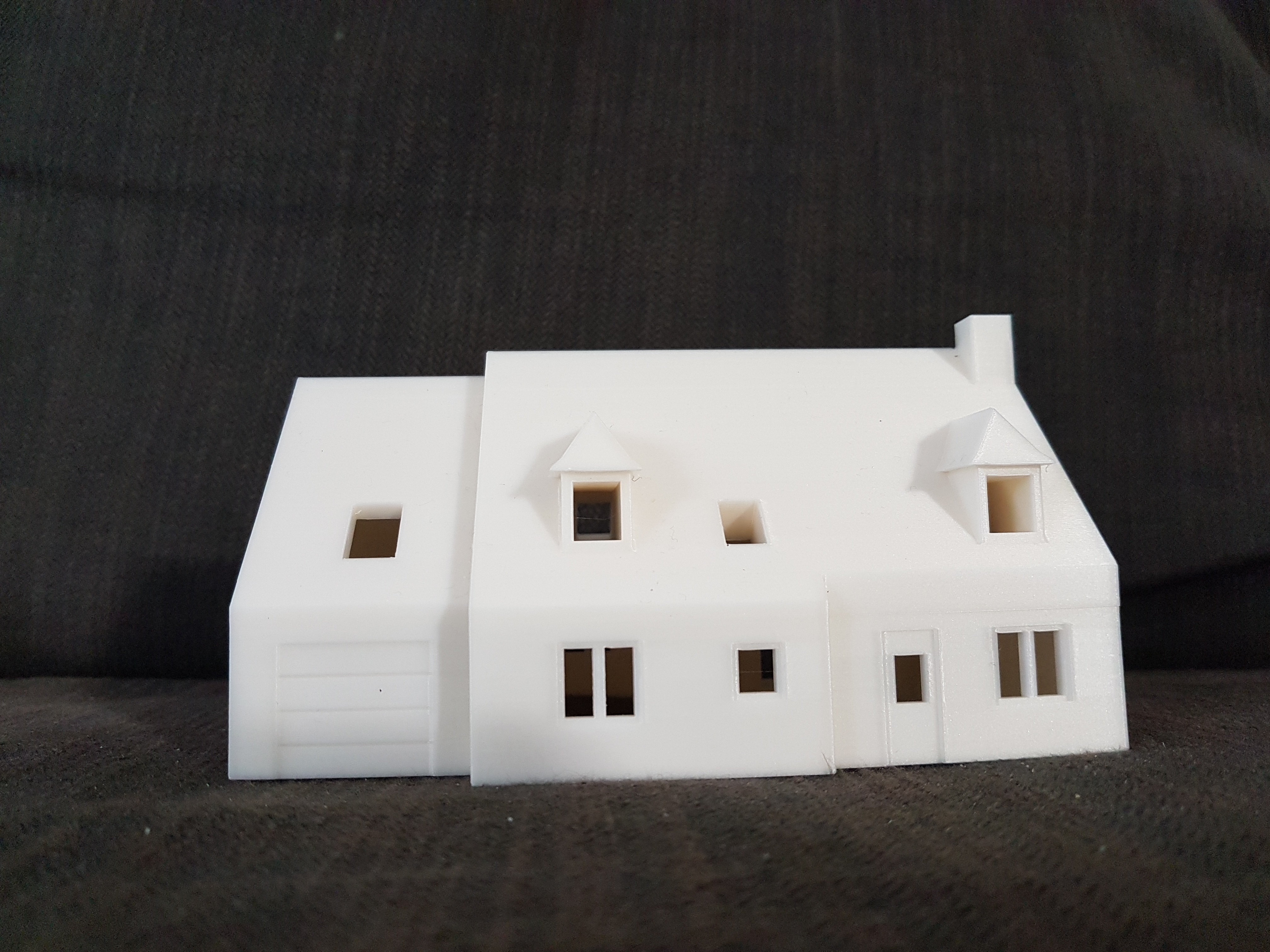 Mô hình nhà lớn dùng làm đèn hoặc trang trí