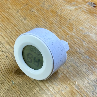 Giá đỡ Ẩm kế HSW tròn (Độ ẩm + Nhiệt độ, Gắn tường tổ ong/Adapter)