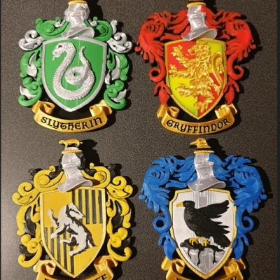 Huy Hiệu Nhà Hogwarts: Gryffindor, Slytherin, Hufflepuff, Ravenclaw