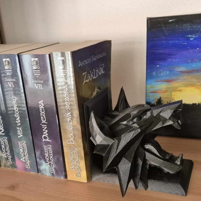 Chặn sách The Witcher có đế dừng