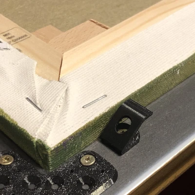 Kẹp Giữ Tranh Cho Khung