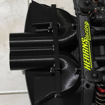 Xe RC "Rocket" - Giá đỡ động cơ và cò kích hoạt