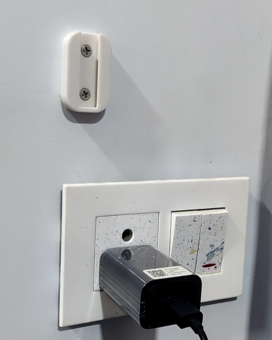 Giá Đỡ Điện Thoại Treo Tường