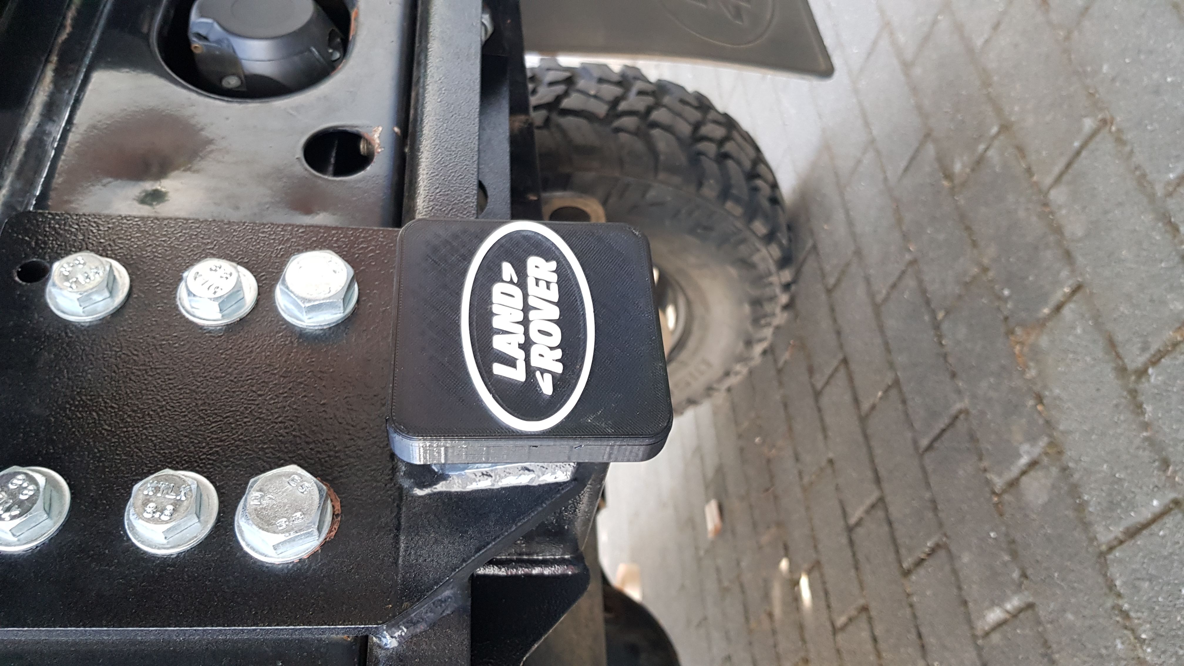 Chặn Hốc Kéo Xe Land Rover