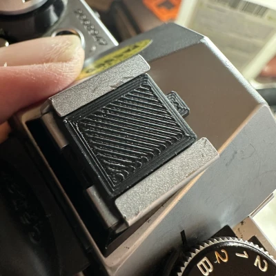 Nắp Bệ Gắn Đèn Flash Canon FD Có Lẫy Mở Nắp Pin