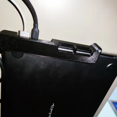 Giá đỡ dưới bàn cho Apple MacBook Pro 16" M1 2021