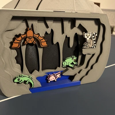 Hang động có động vật