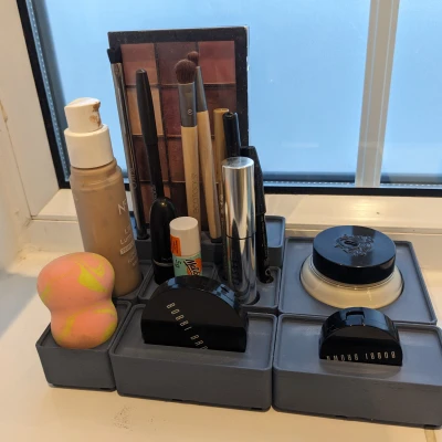 Kệ Tổ Chức Đồ Trang Điểm Gridfinity