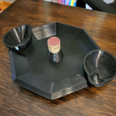 Gạt Tàn Tẩu Thuốc Có Nút Bần Ở Giữa