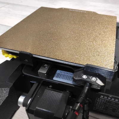 Chắn cáp bàn nhiệt KP3s 3.0 có tích hợp dẫn hướng tấm PEI