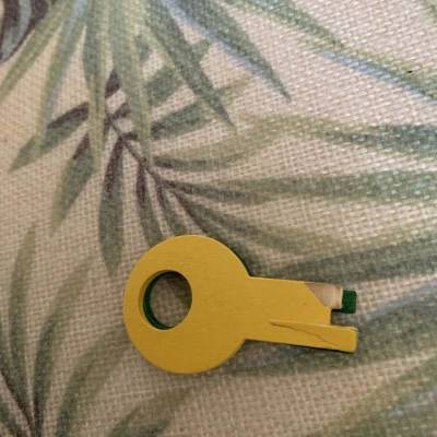 Chìa khóa cho nhà đồ chơi bằng gỗ