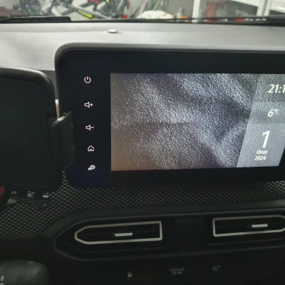 Giá đỡ điện thoại Dacia Sandero III