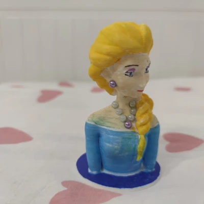 Tượng Bán Thân Elsa - Frozen. Không có chữ khớp đế Anna.