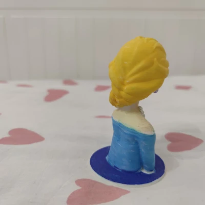 Tượng Bán Thân Elsa - Frozen. Không có chữ khớp đế Anna.