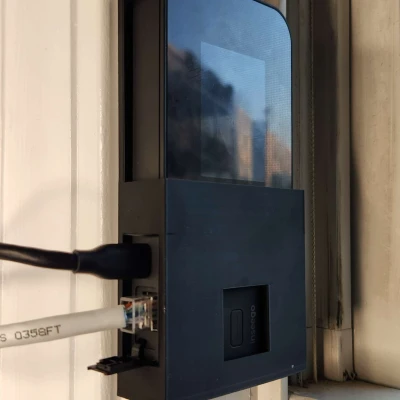 Giá Treo Tường Inseego M3000 Mifi X PRO 5G UW