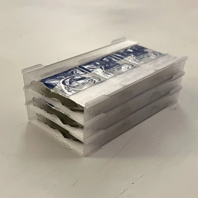 Hộp Đựng Kính Áp Tròng Kiểu Xếp Chồng