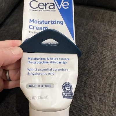 Dụng Cụ Bóp Tuýp Đa Năng (Mô Hình Tham Số)