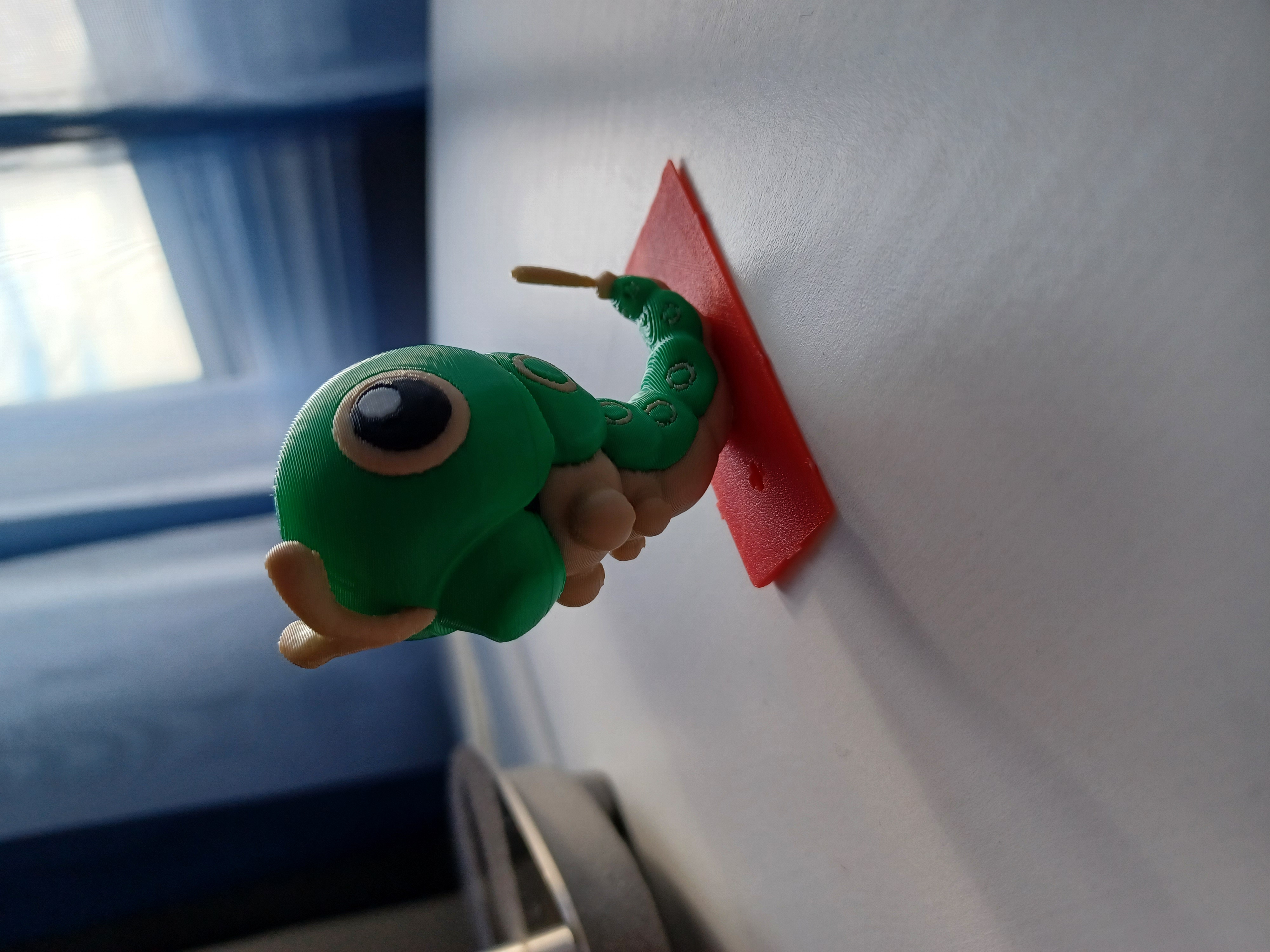 Mô hình Pokemon Caterpie đa sắc (4 màu)