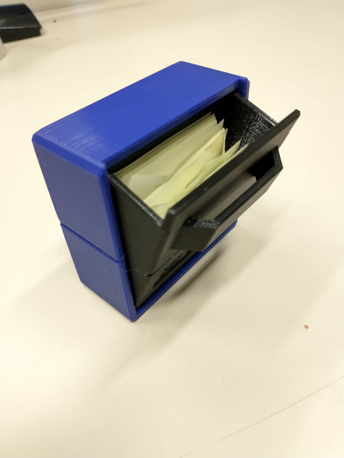 Hộp Đựng Đa Năng