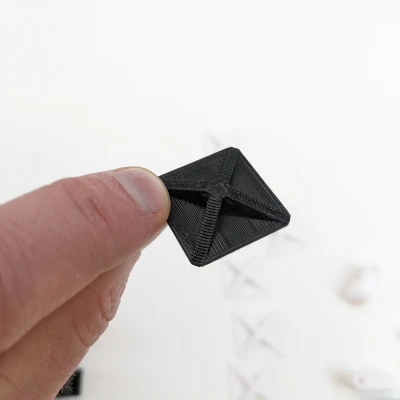 Bộ Quản Lý Dây Cáp - Có File Fusion360 (móc zip, kẹp cáp, v.v.)