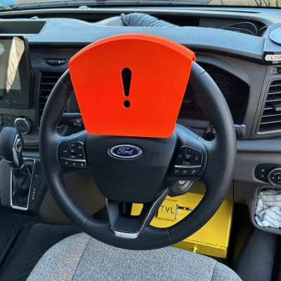 Cảnh báo kẹp bánh xe