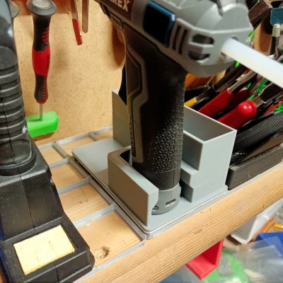 Giá đỡ súng bắn keo ALDI Ferrex chuẩn Gridfinity