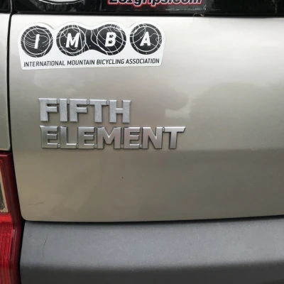 Huy hiệu "The Fifth Element" cho xe H0ÑD4 Element