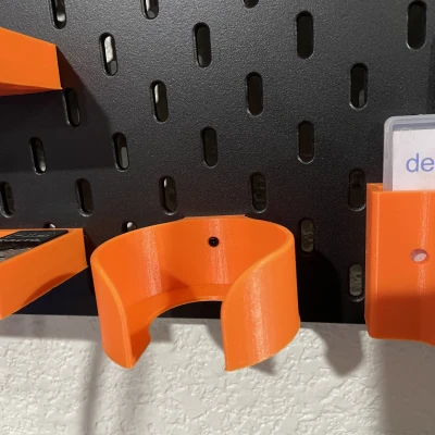 Giá đỡ bia Ikea Skadis có hệ thống T-Nut