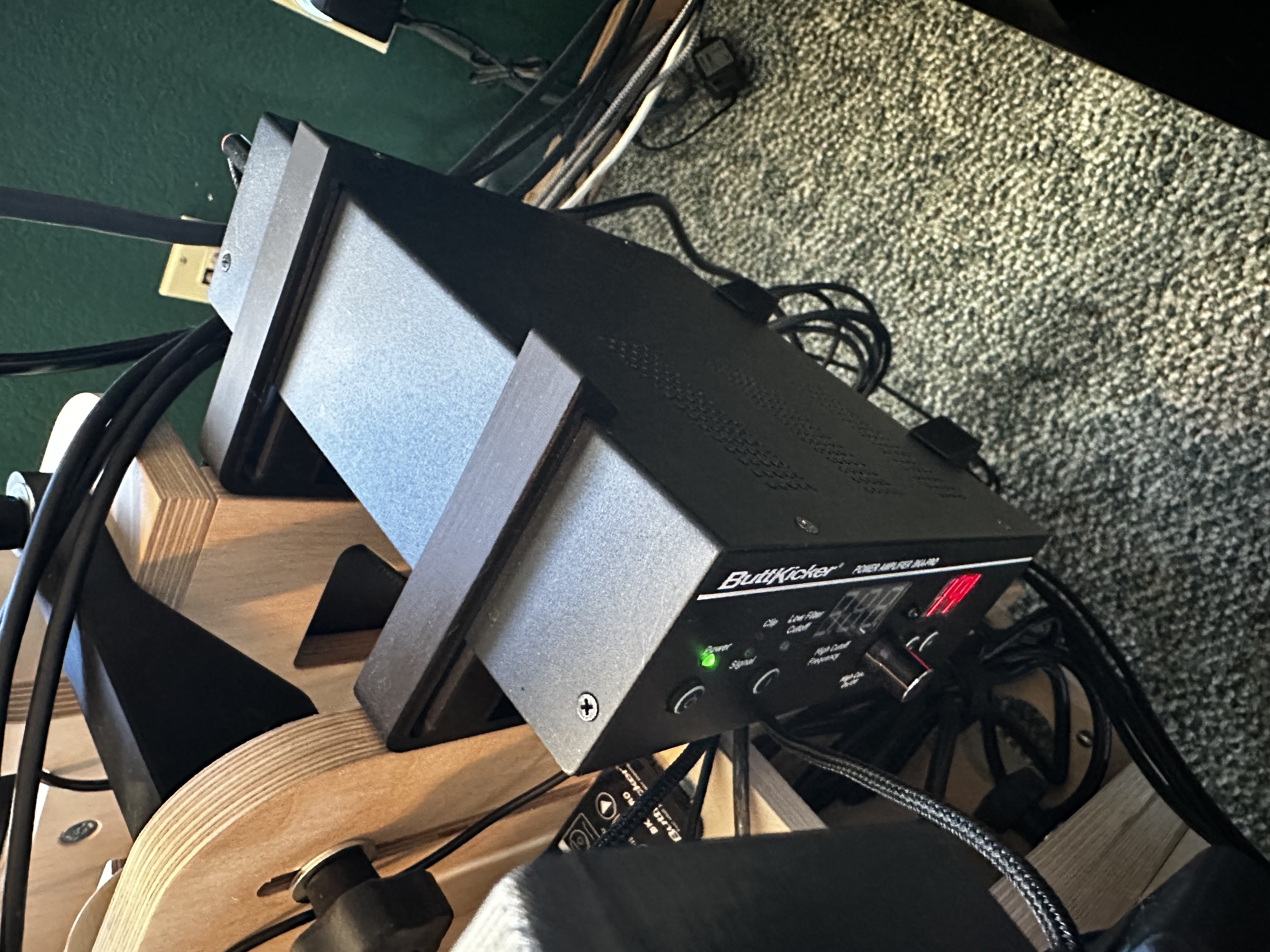 Giá đỡ gắn hông Amp Buttkicker